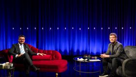 Un nou sezon „În oglindă” începe sâmbătă, la ora 22:00, la Kanal D2. Cine este invitatul lui Mihai Ghiță?